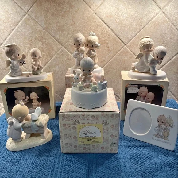 Precious moments baby first bundle lot figurines ensco babies - Picture 1 of 10